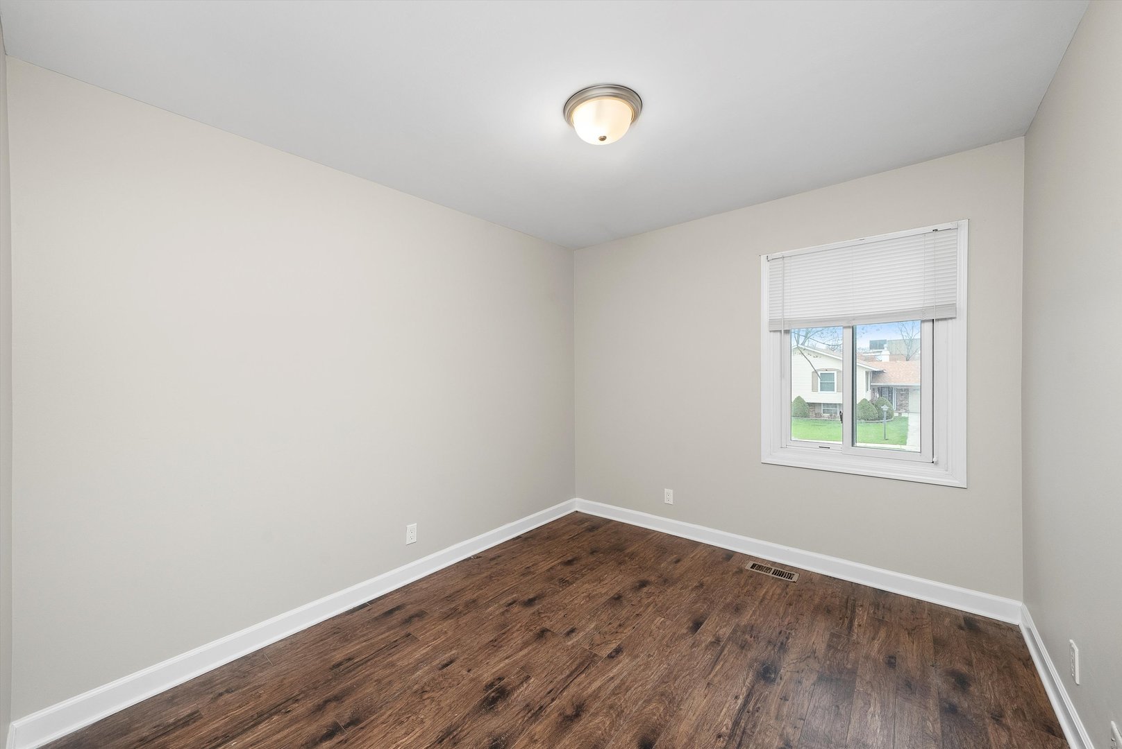 511 Freeman Avenue
