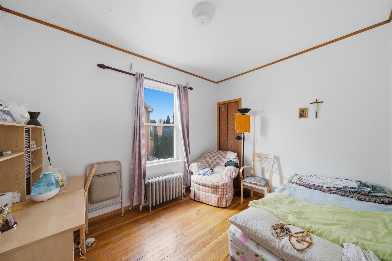 6227 W Addison Street