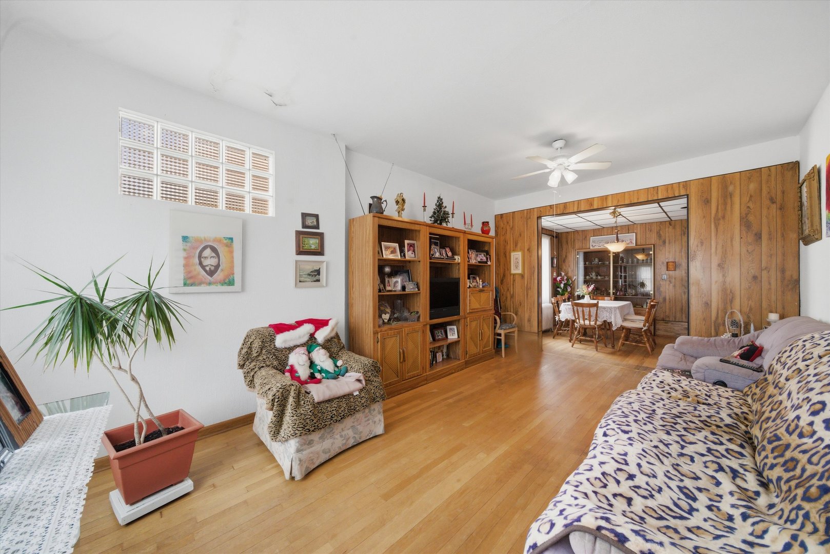 6227 W Addison Street