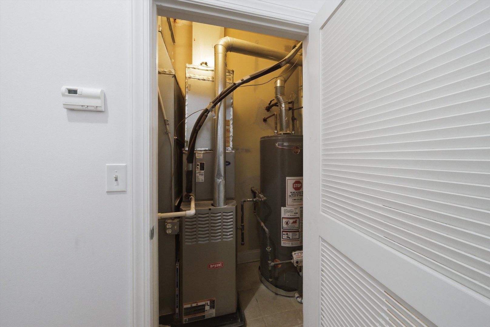 25 N Menard Avenue Unit: 2S