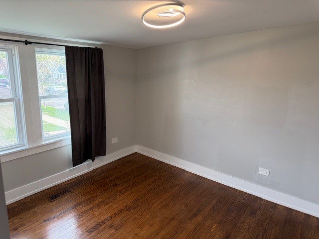 3737 N Oconto Avenue Unit: 2