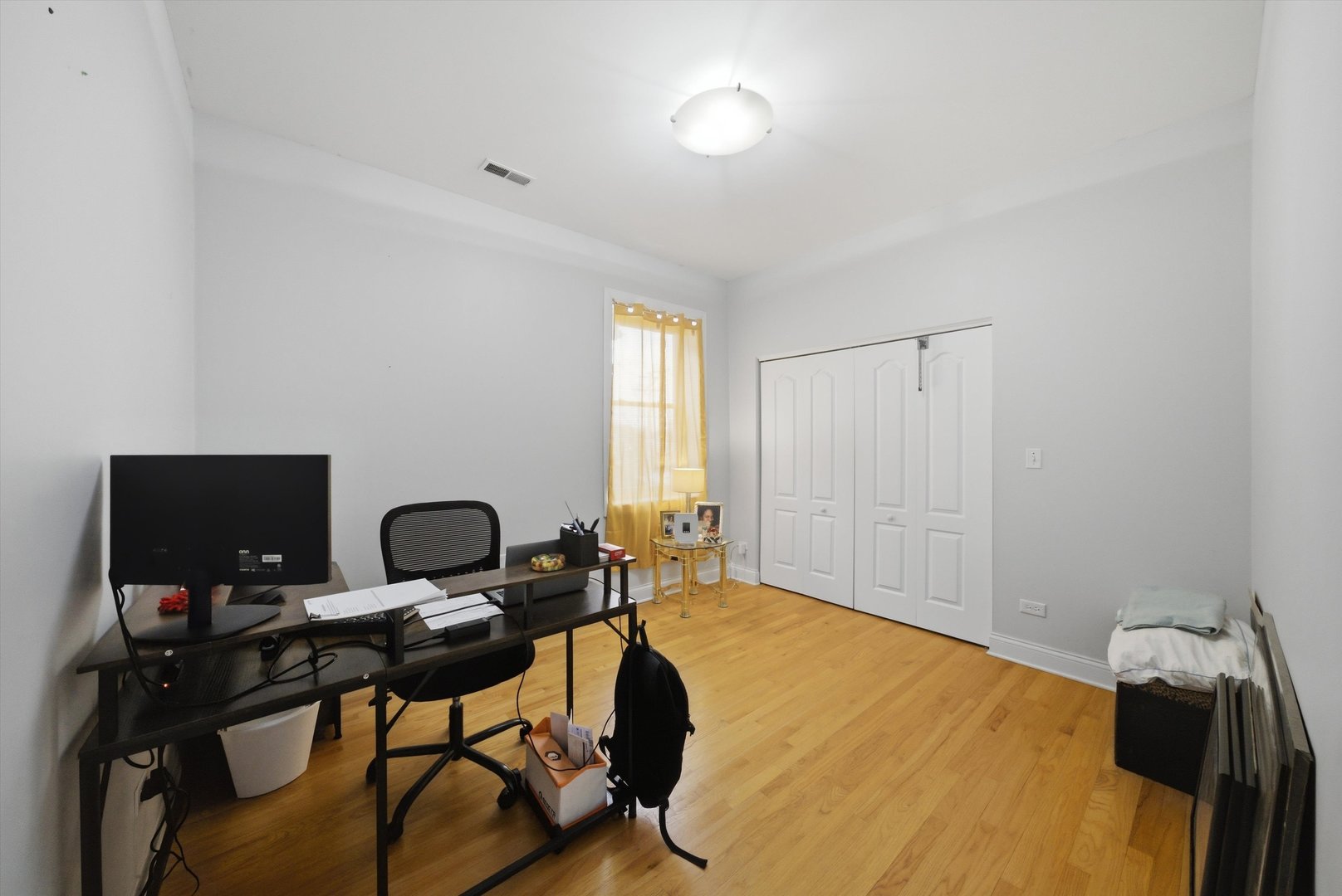 25 N Menard Avenue Unit: 2S