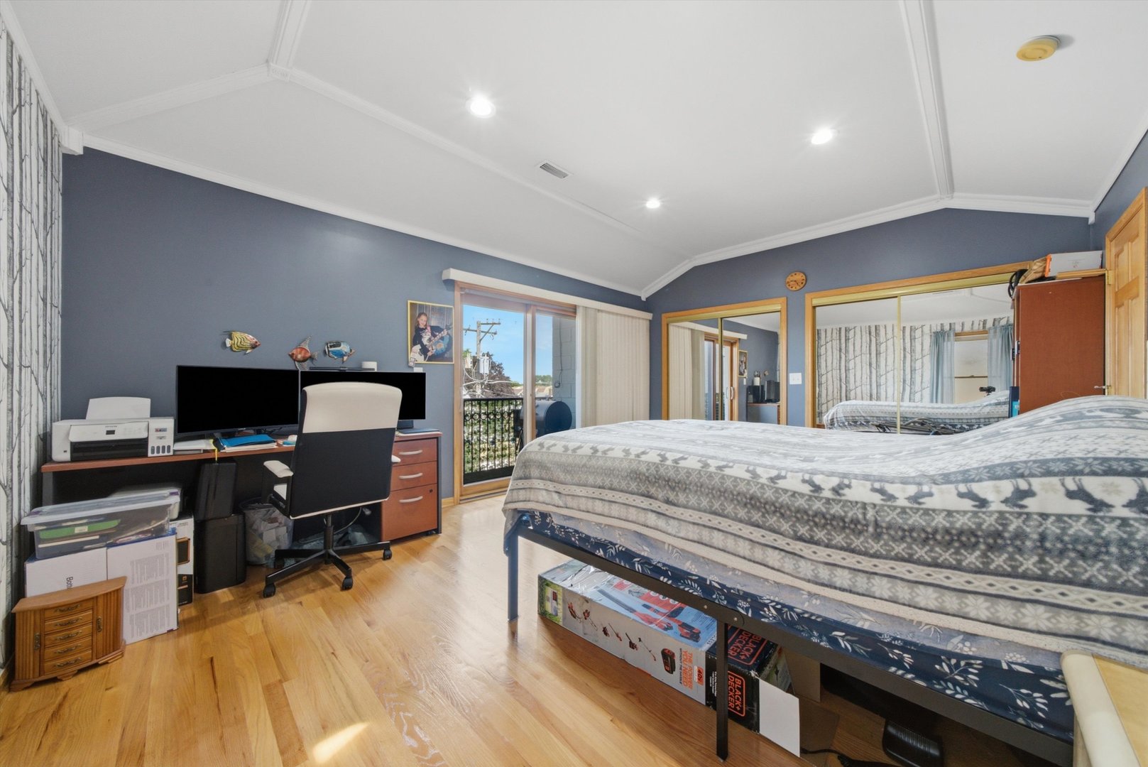 2528 N Harlem Avenue Unit: 3