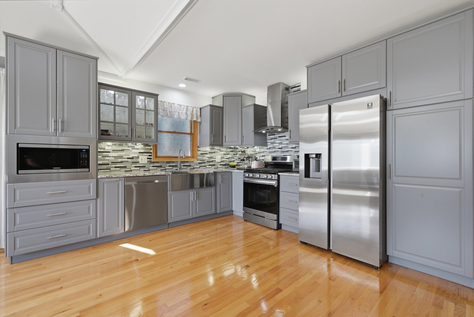 2528 N Harlem Avenue Unit: 3