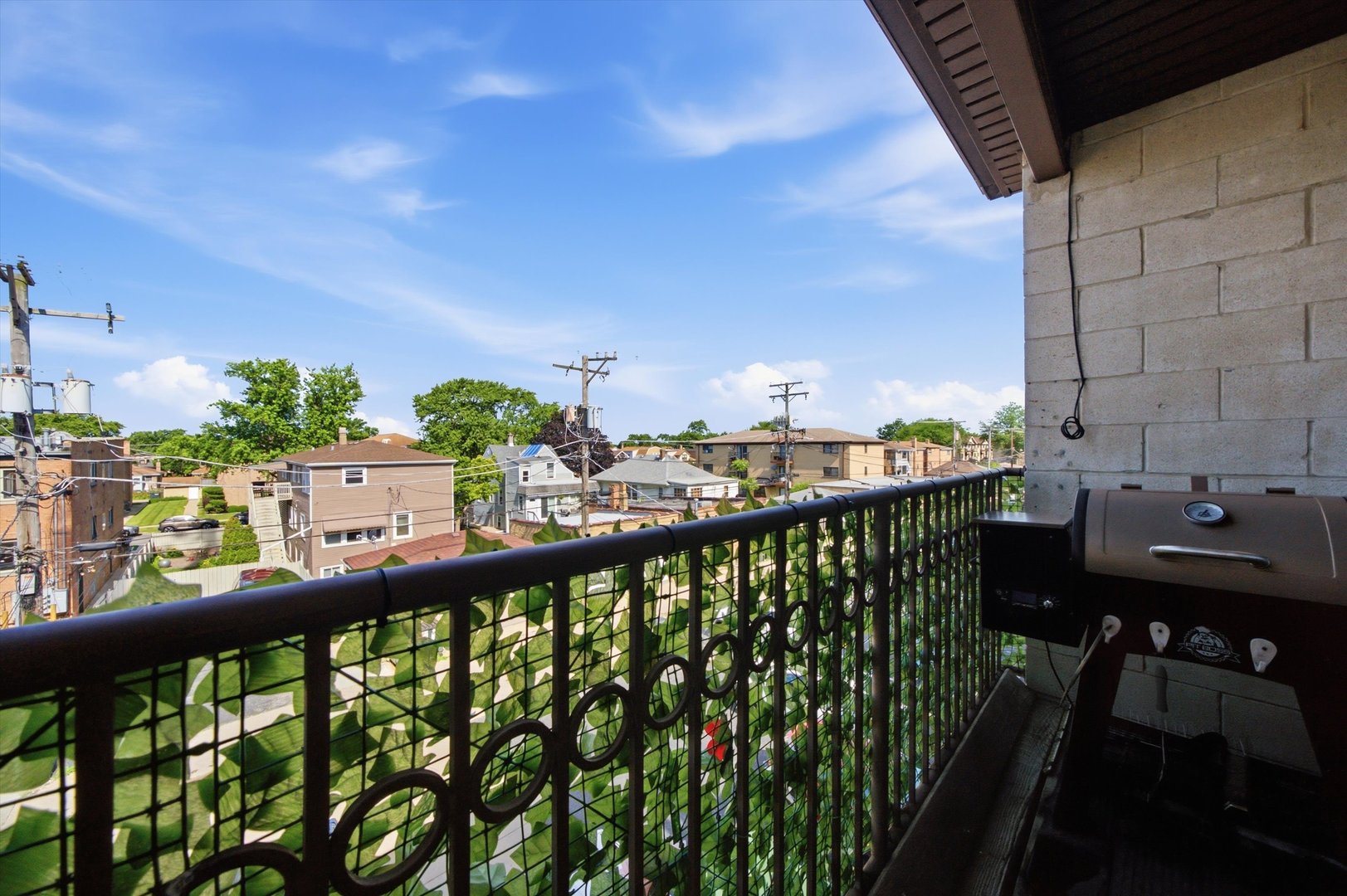 2528 N Harlem Avenue Unit: 3