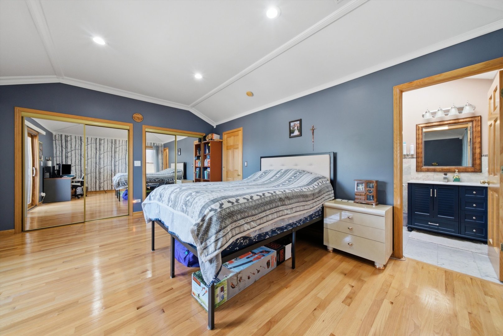 2528 N Harlem Avenue Unit: 3