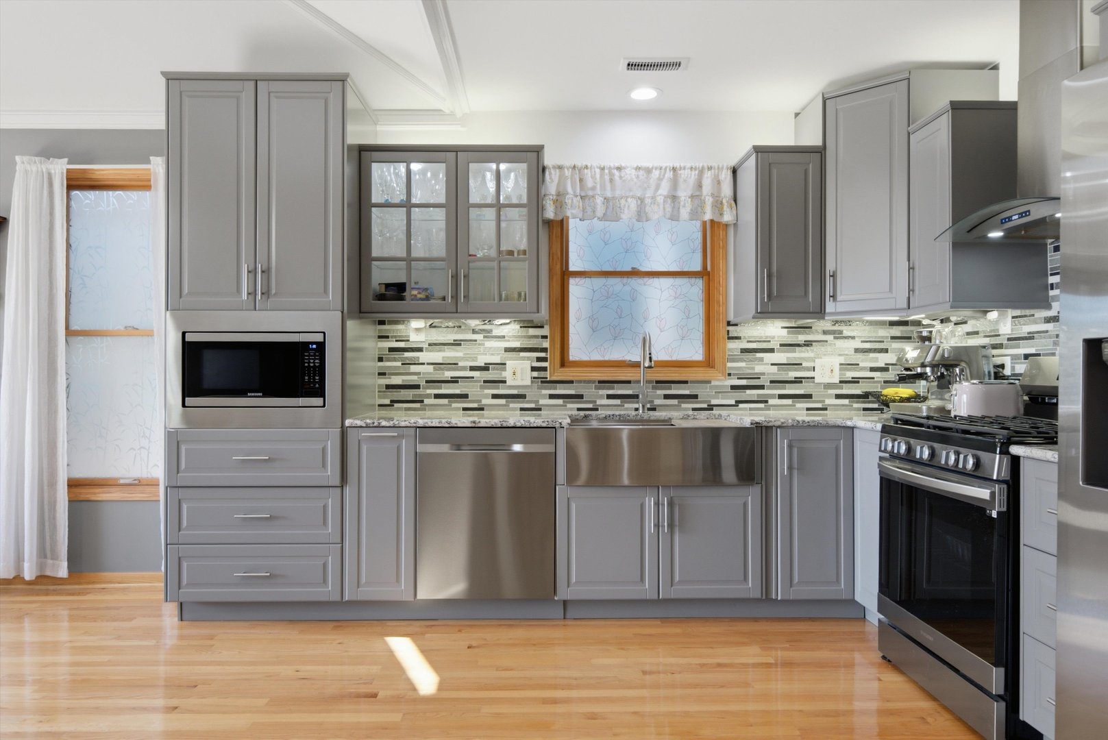 2528 N Harlem Avenue Unit: 3