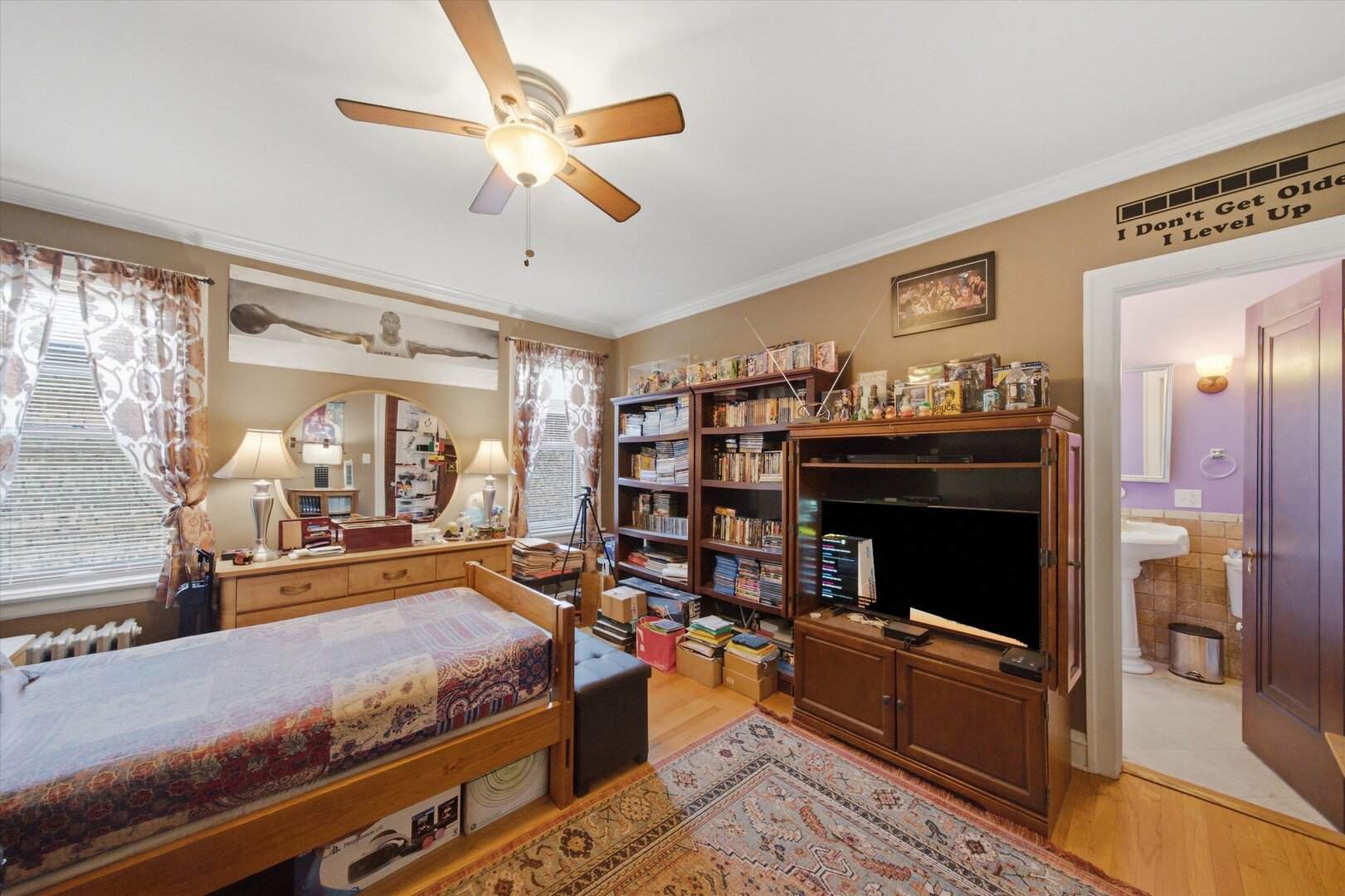 6211 N Mozart Street Unit: 2N