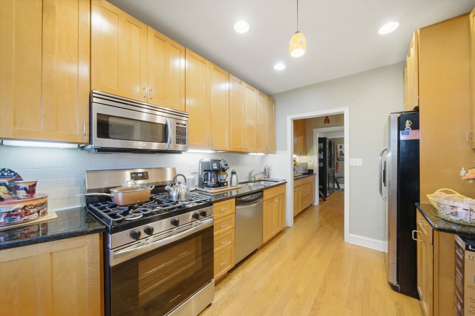 6211 N Mozart Street Unit: 2N