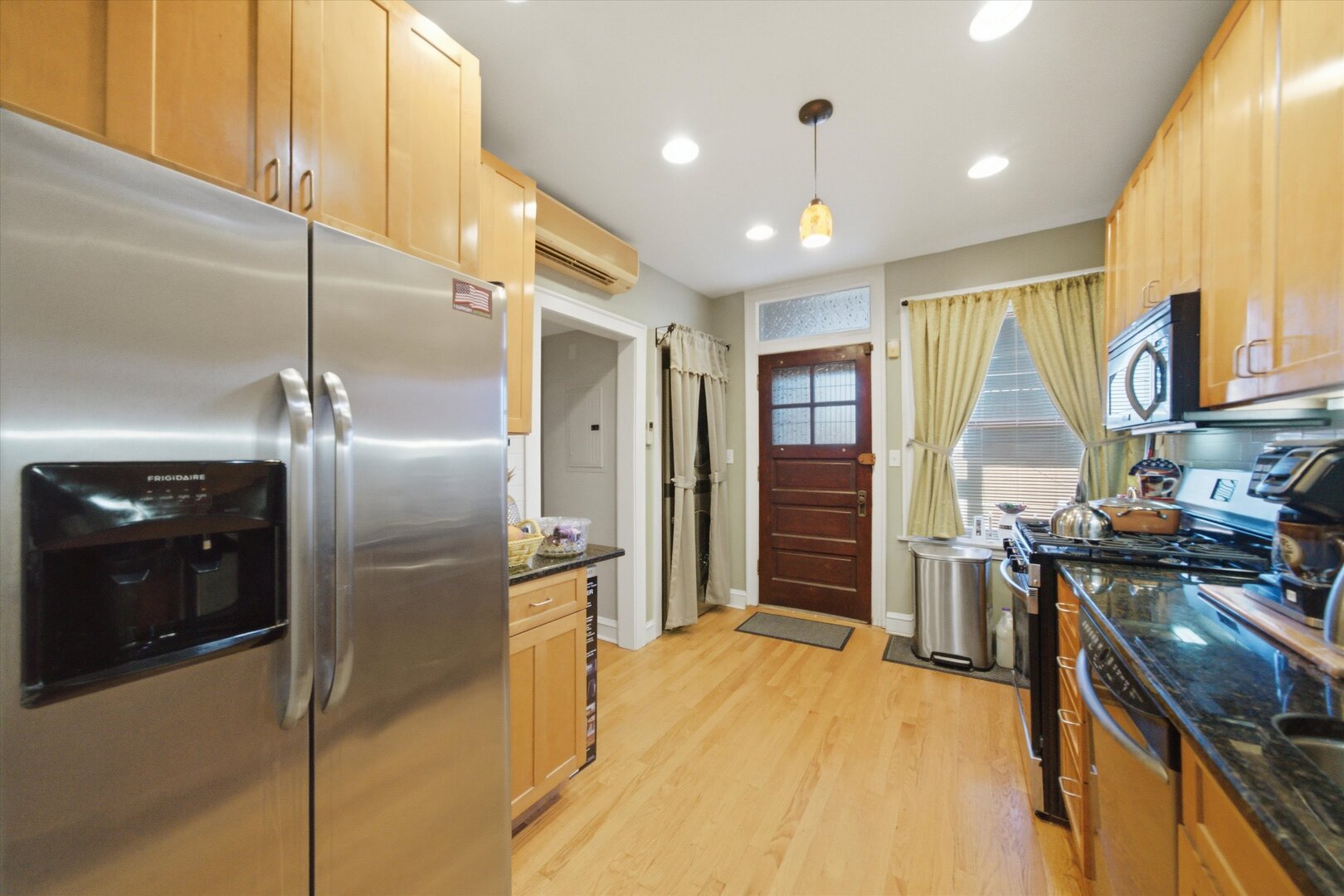 6211 N Mozart Street Unit: 2N