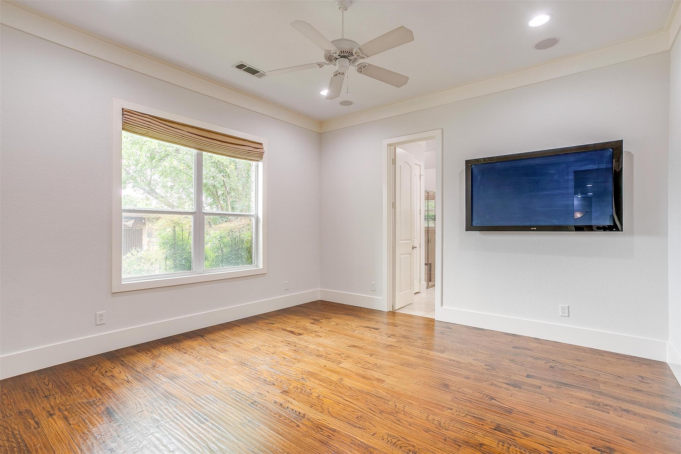 10063 Leaping Buck Point