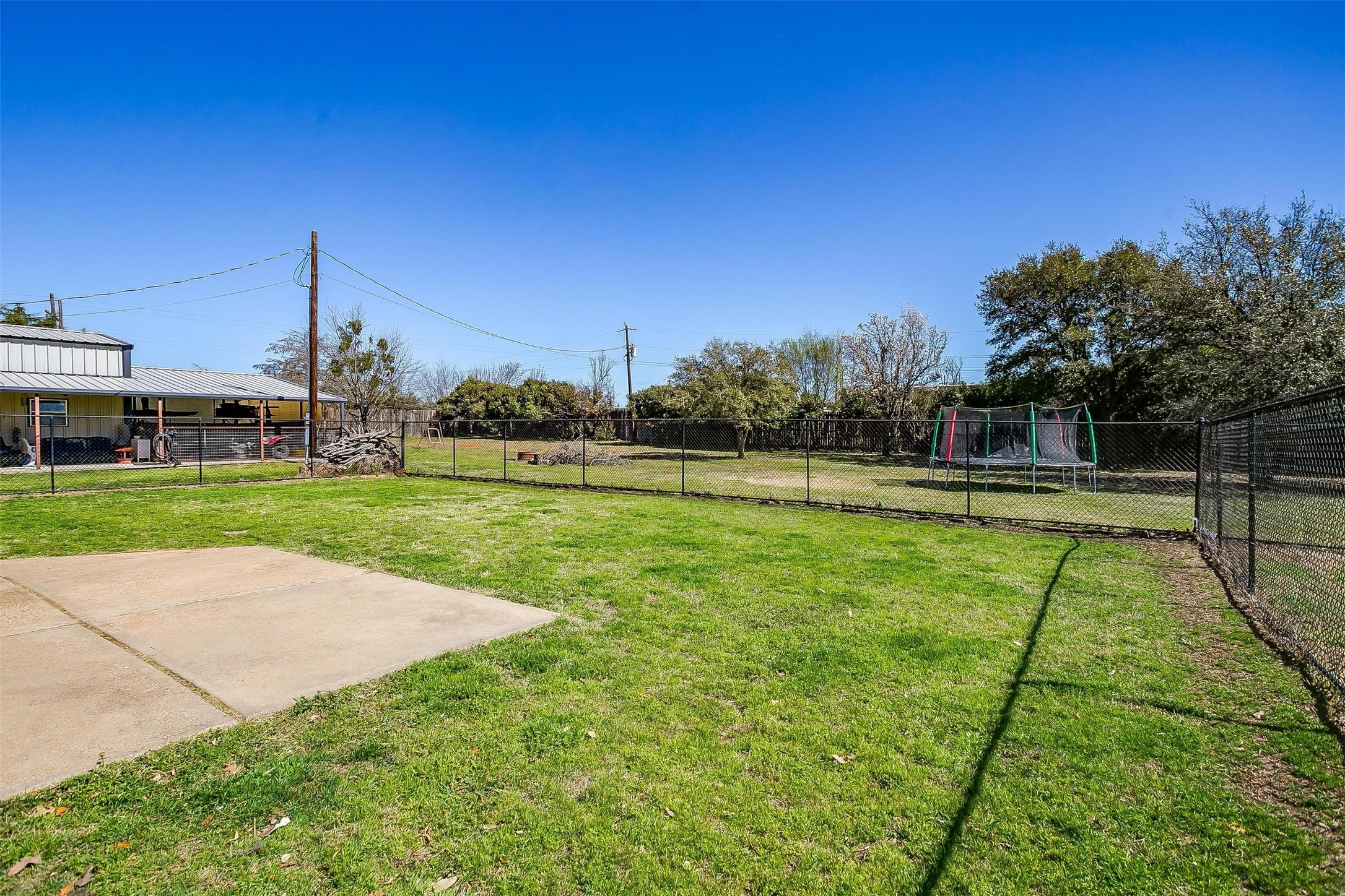 3808 Easy Street