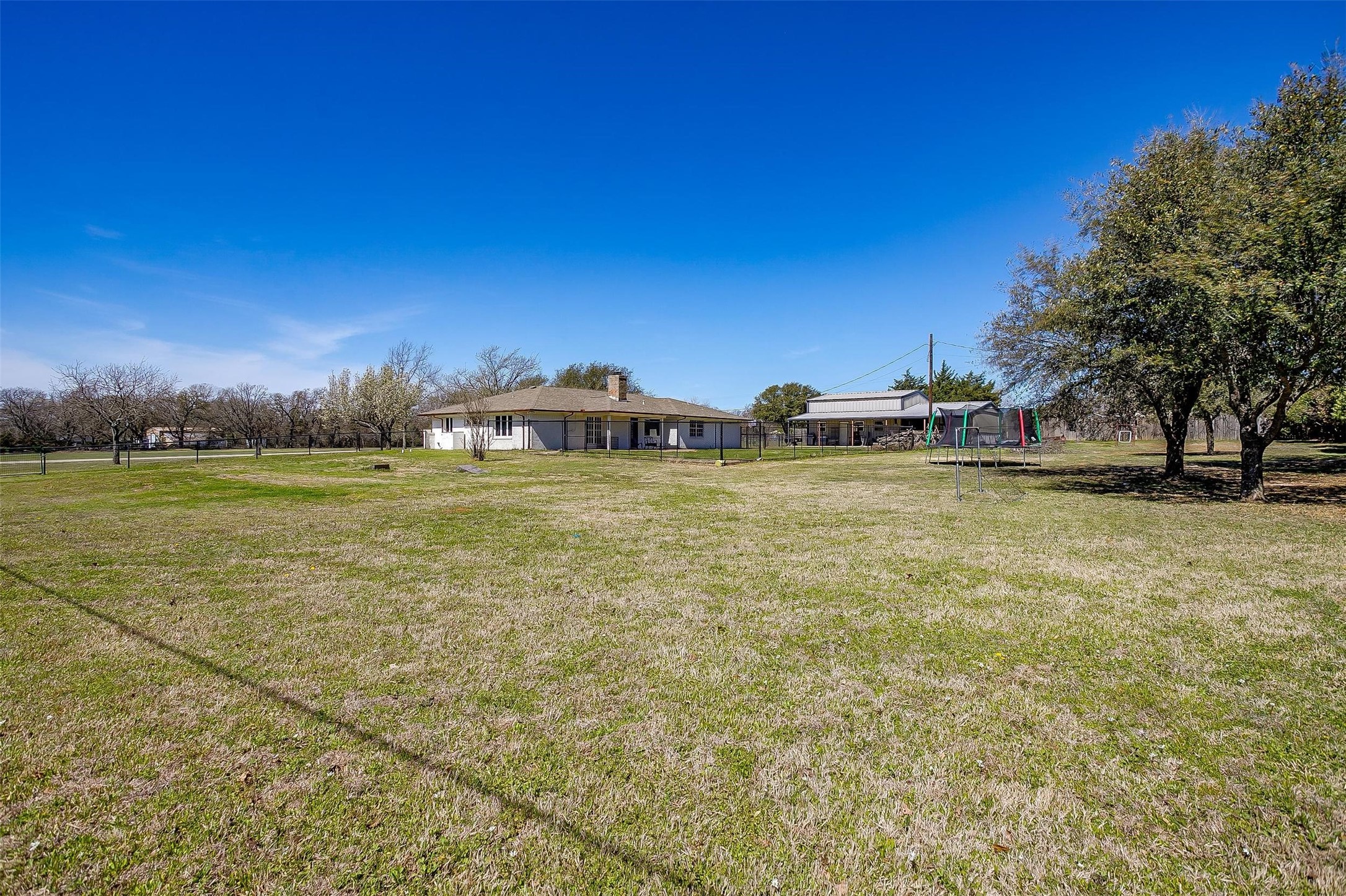 3808 Easy Street