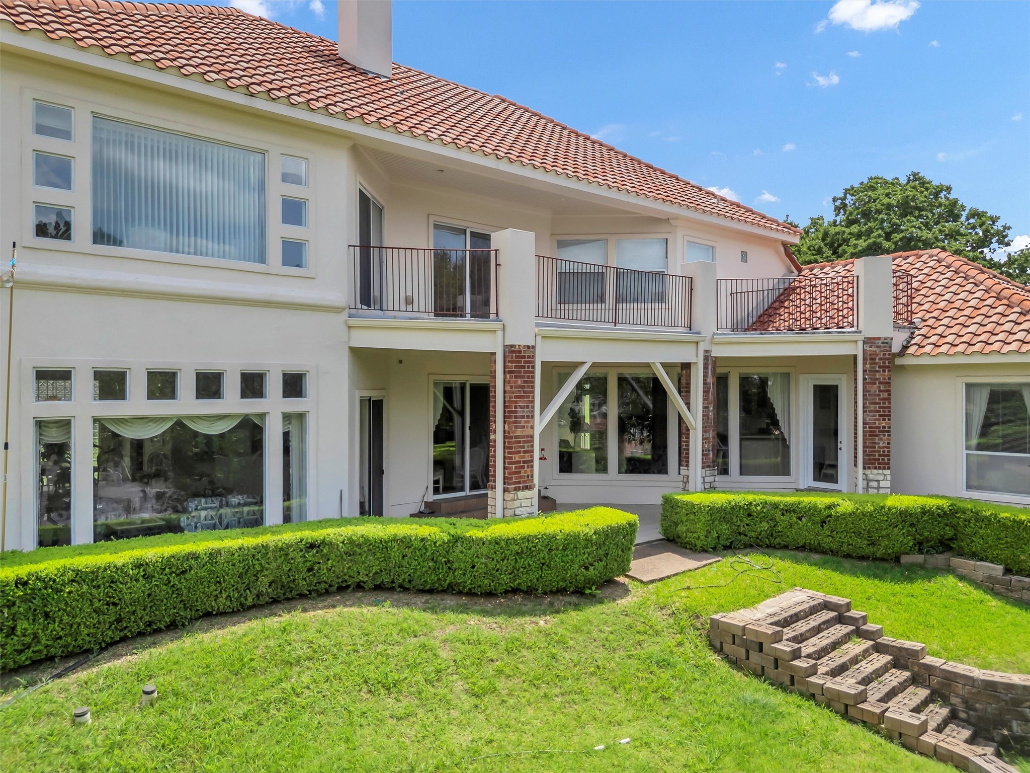 2318 Stone Bridge Drive