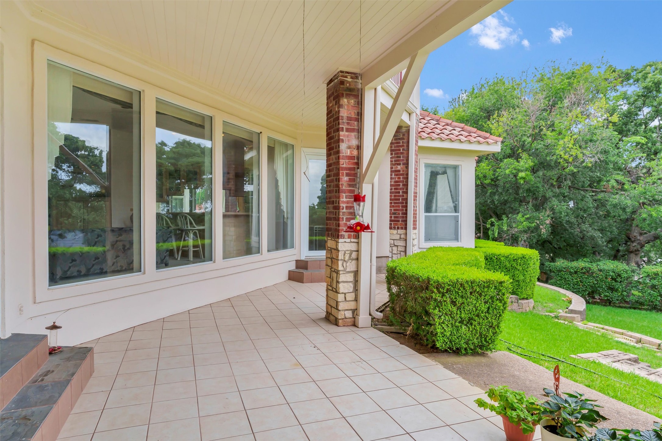 2318 Stone Bridge Drive