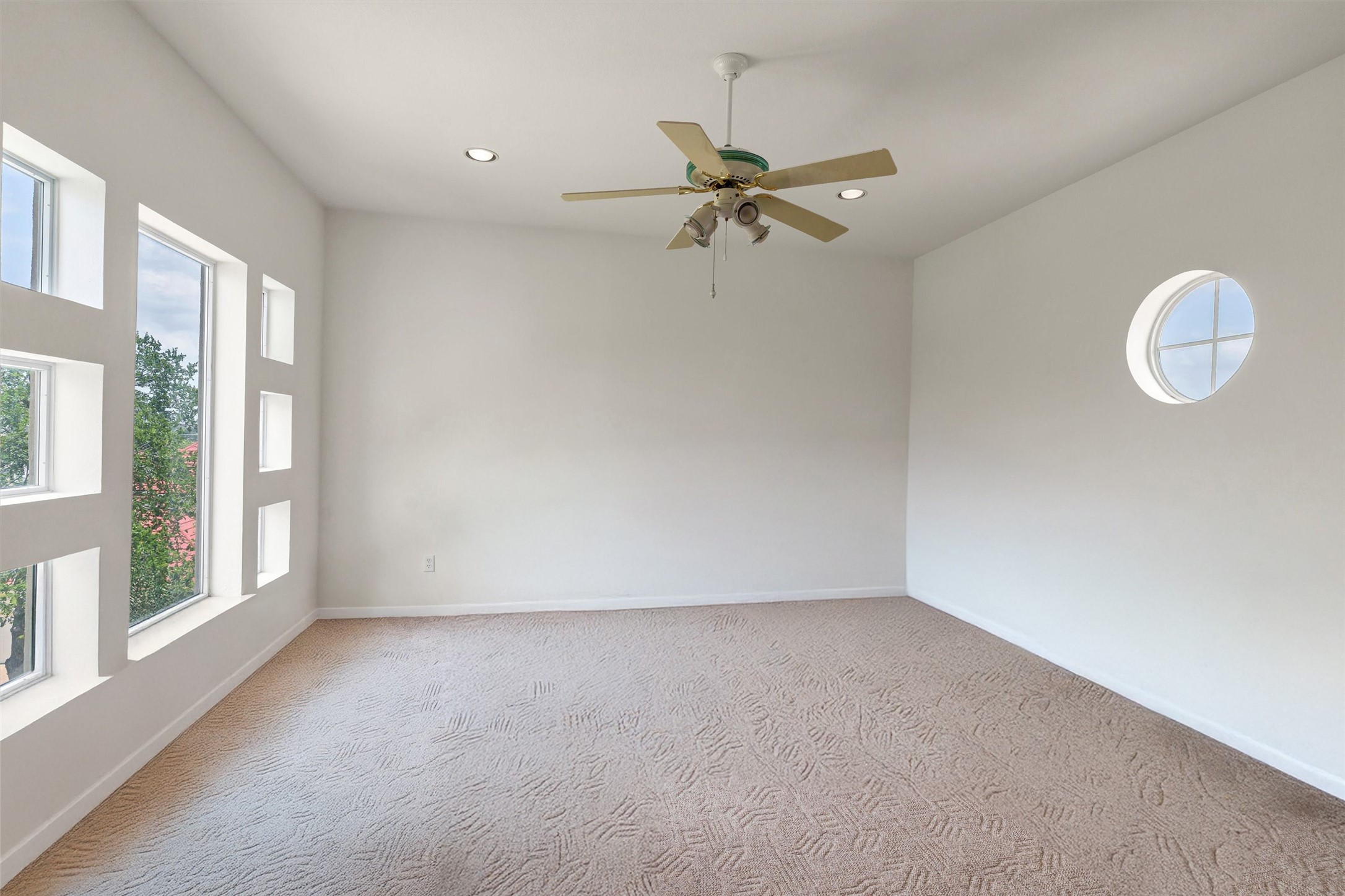 2318 Stone Bridge Drive