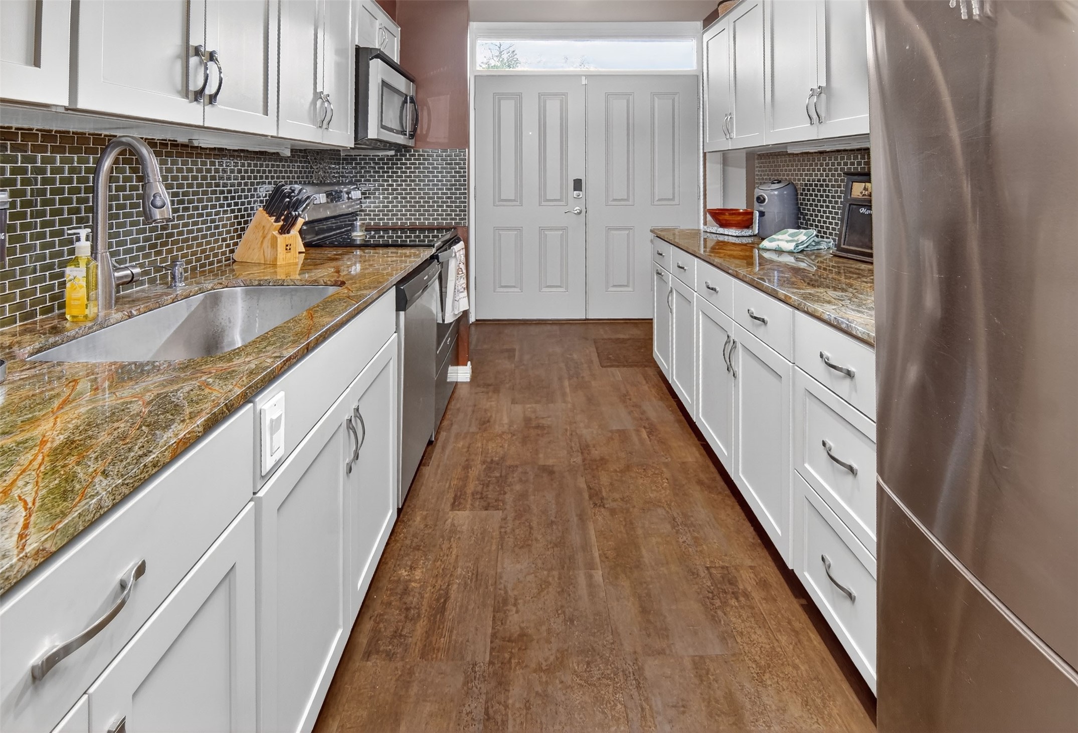 4500 Westridge Avenue 28