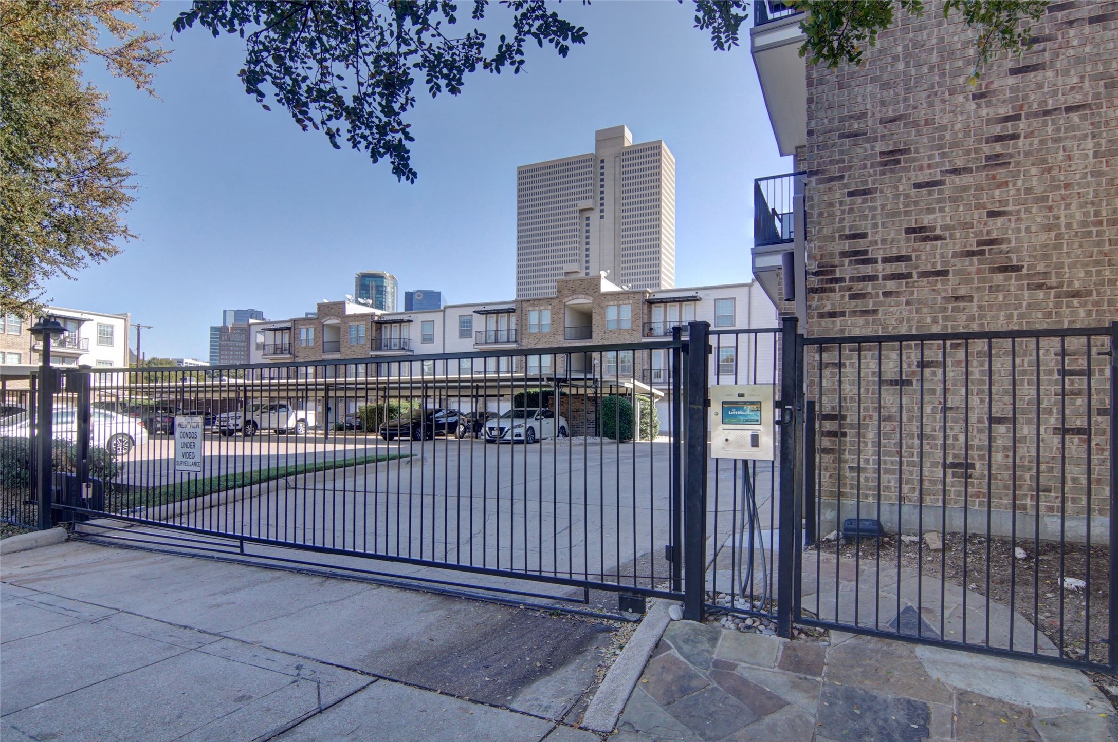 1020 Texas Street 3202