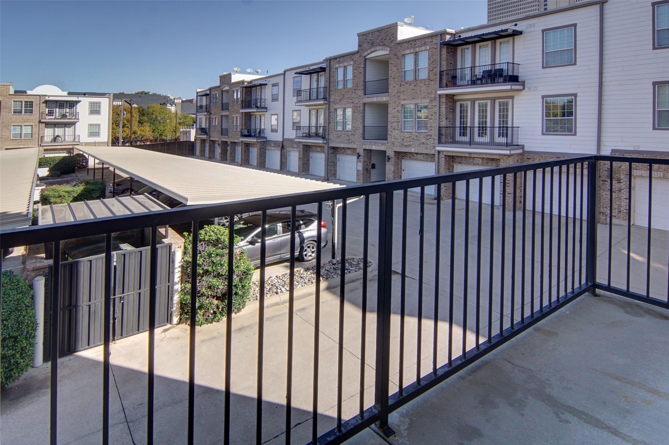 1020 Texas Street 3202