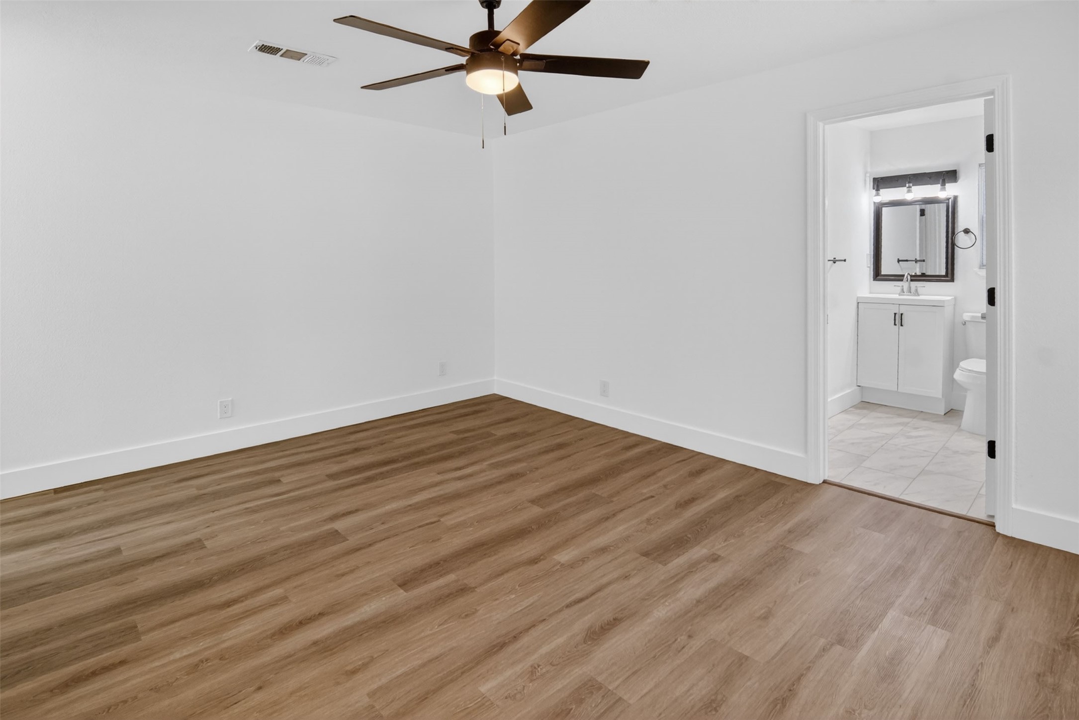 402 W Trammell Avenue