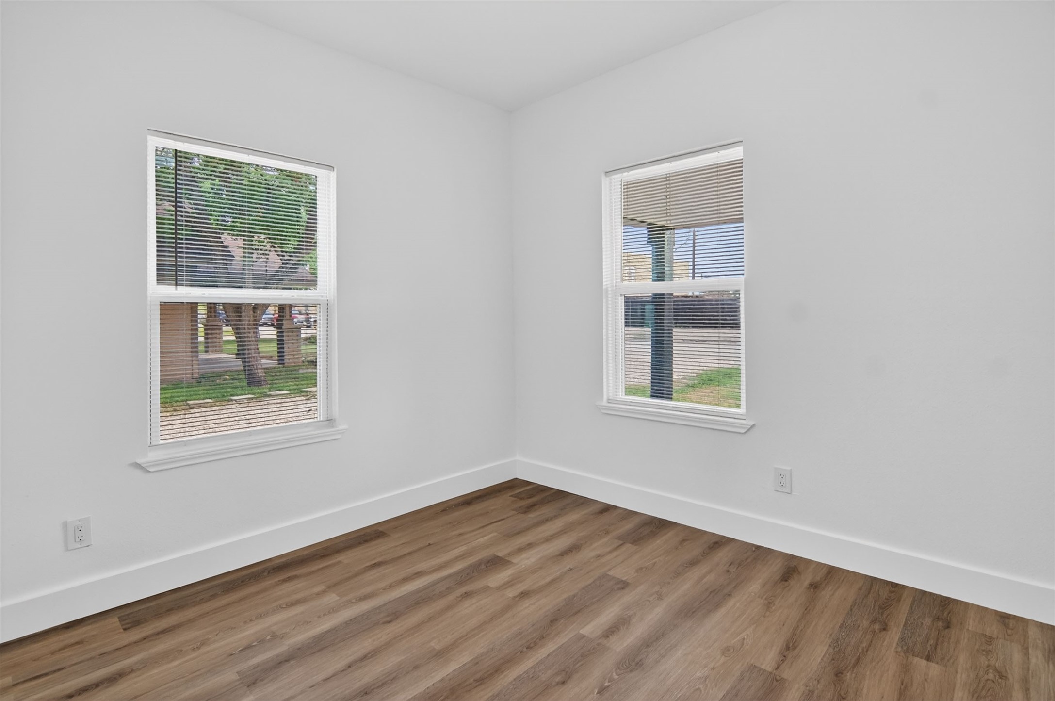 402 W Trammell Avenue