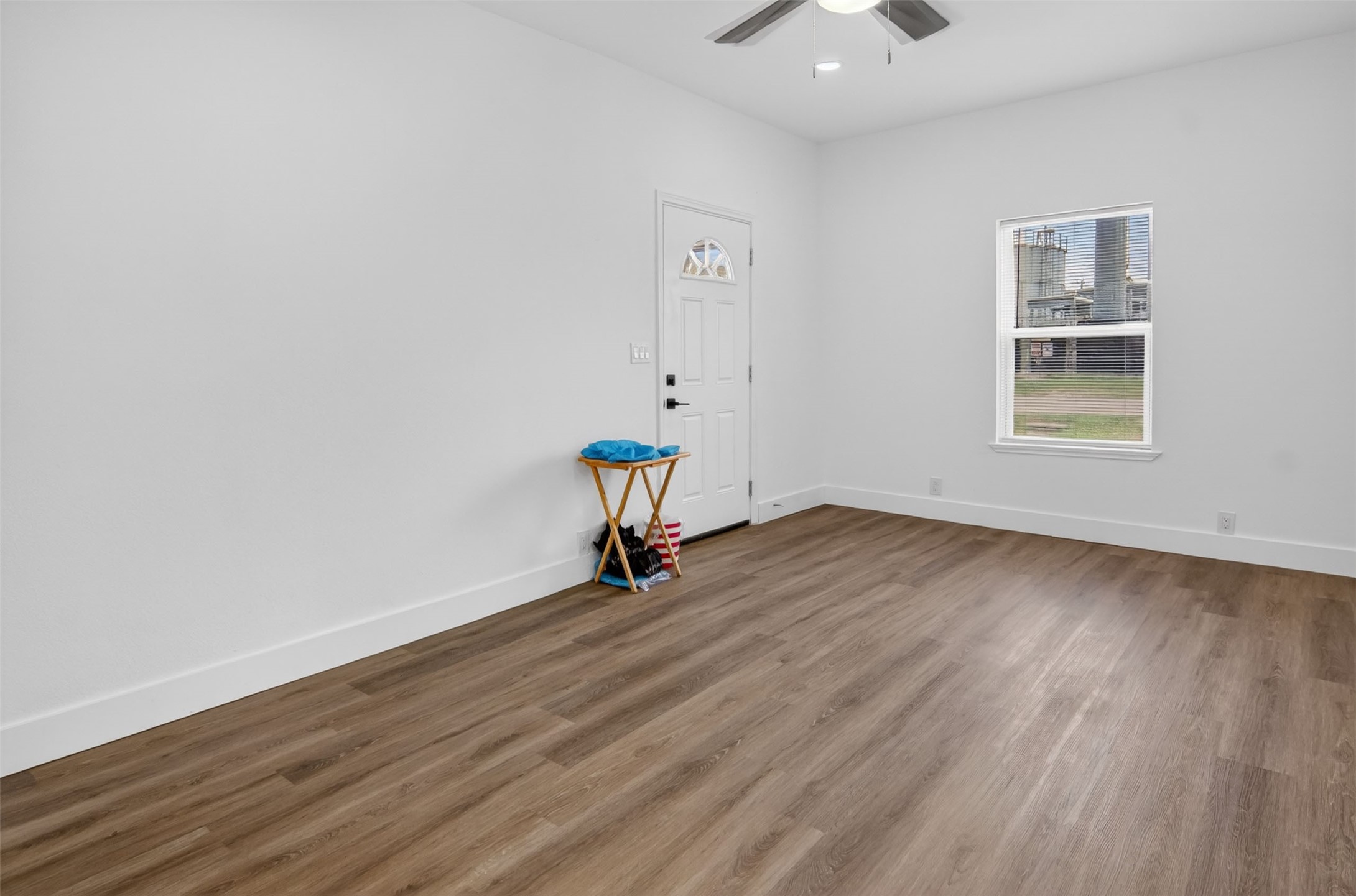 402 W Trammell Avenue