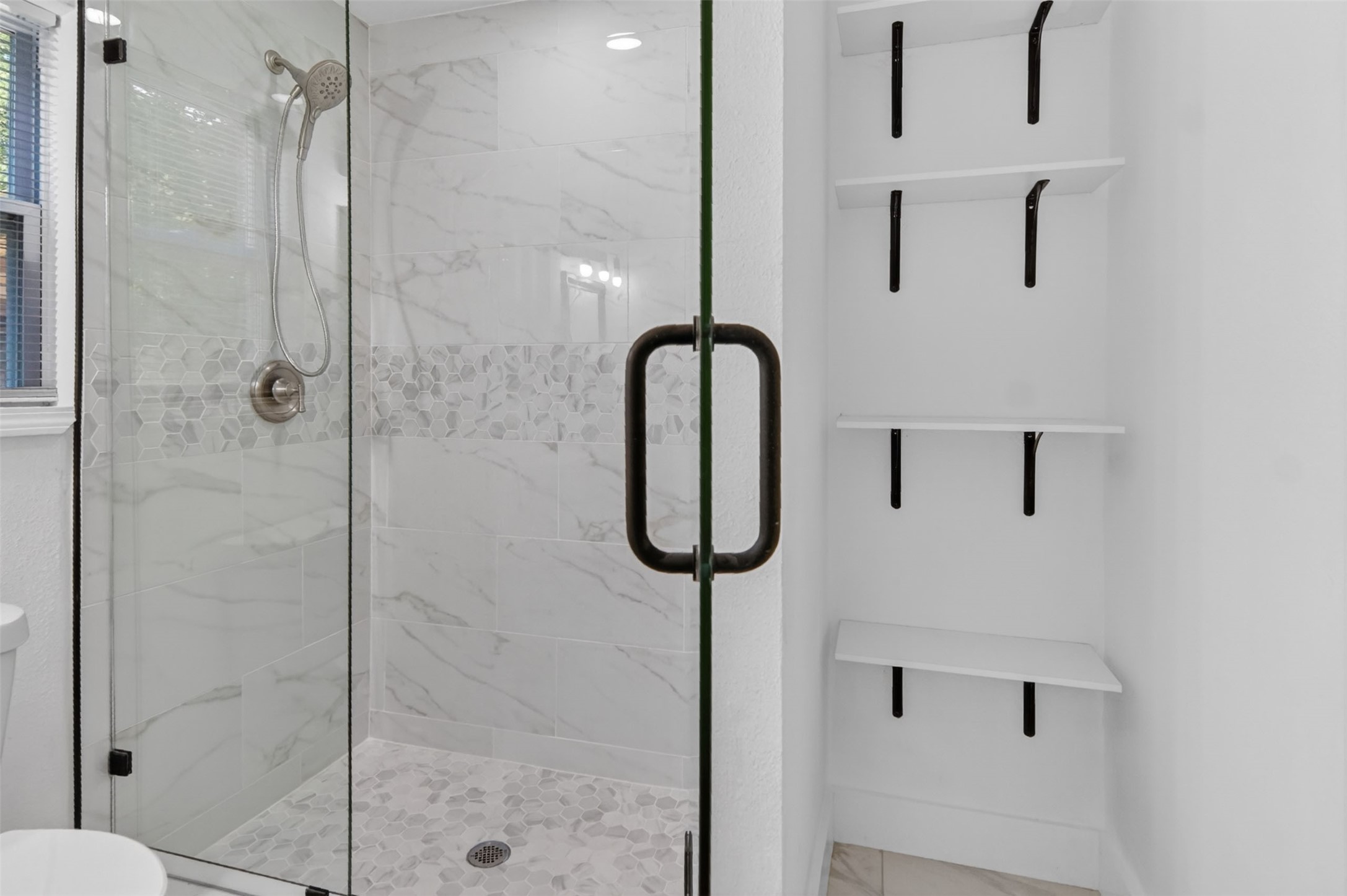 402 W Trammell Avenue