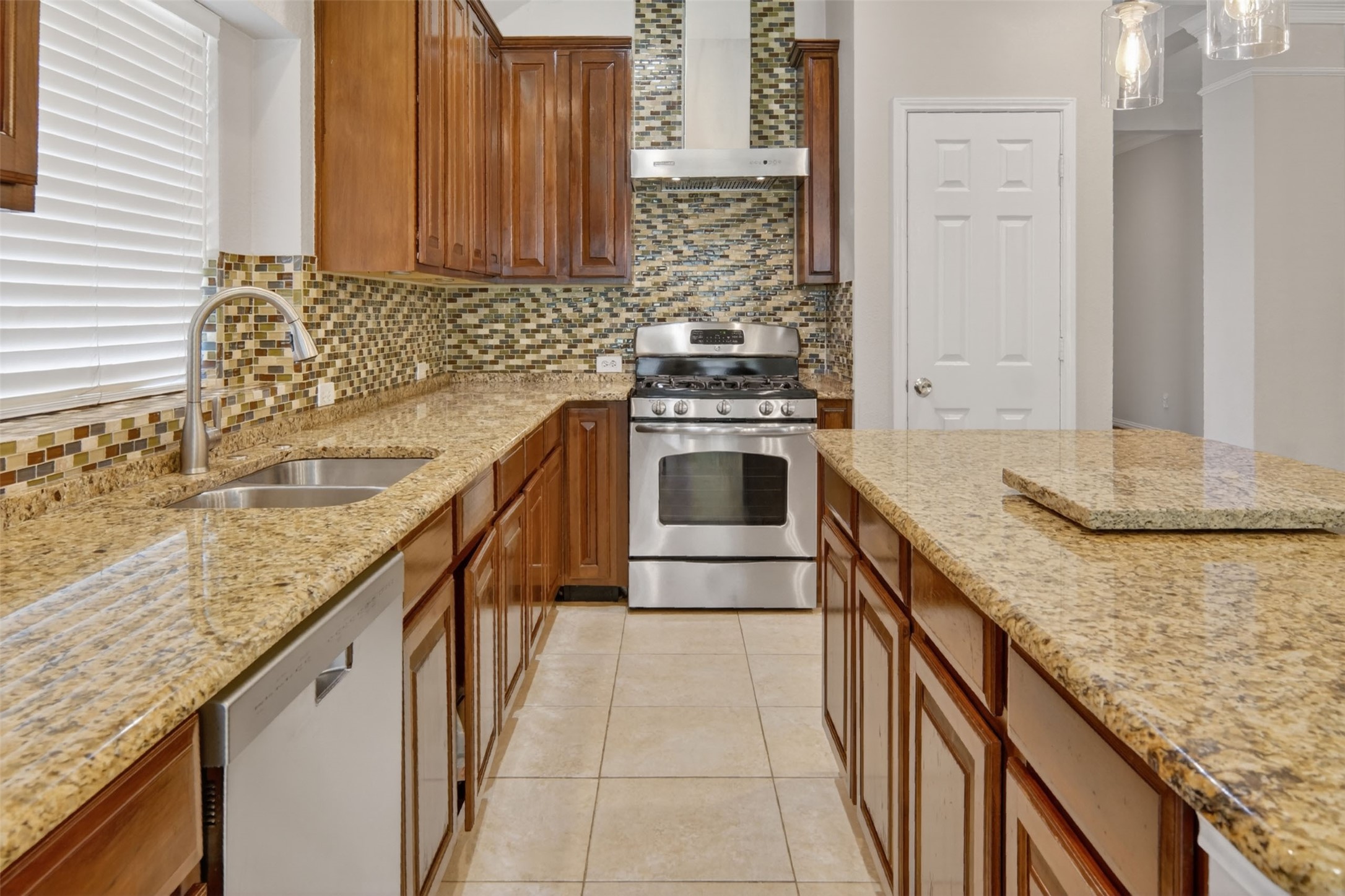 6922 Briarwood Drive