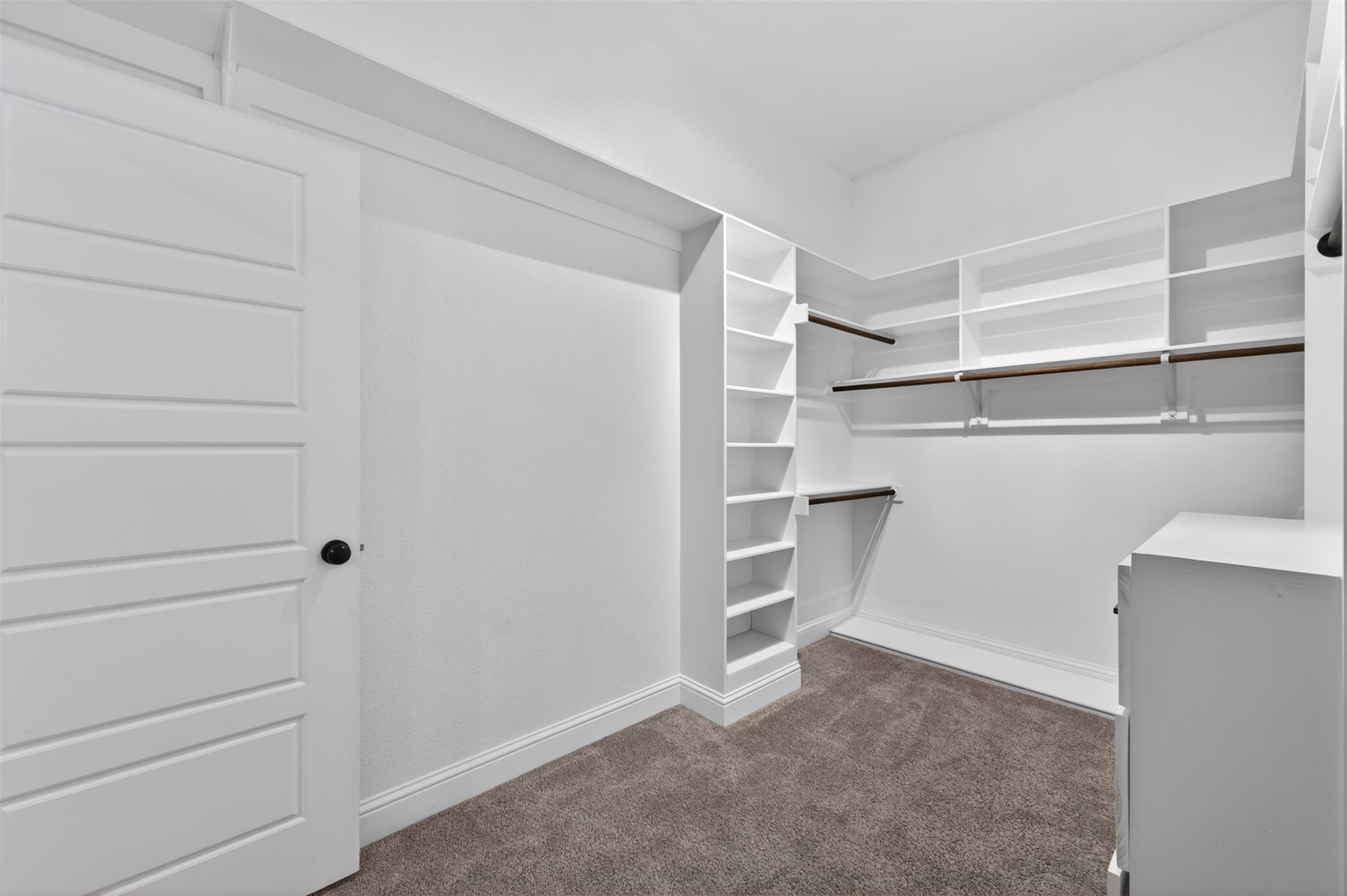 815 W Ball Street