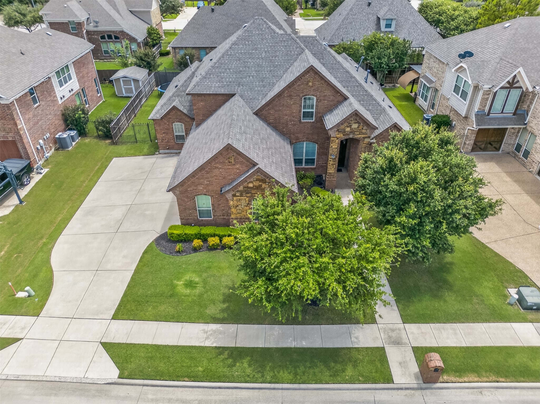 7112 Chimney Creek Drive