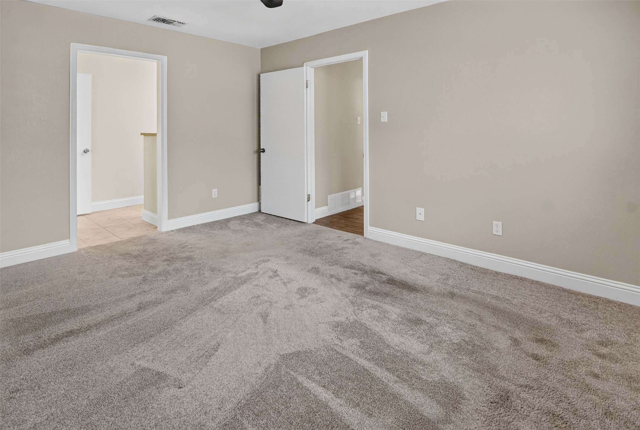 2208 Cambridge Drive