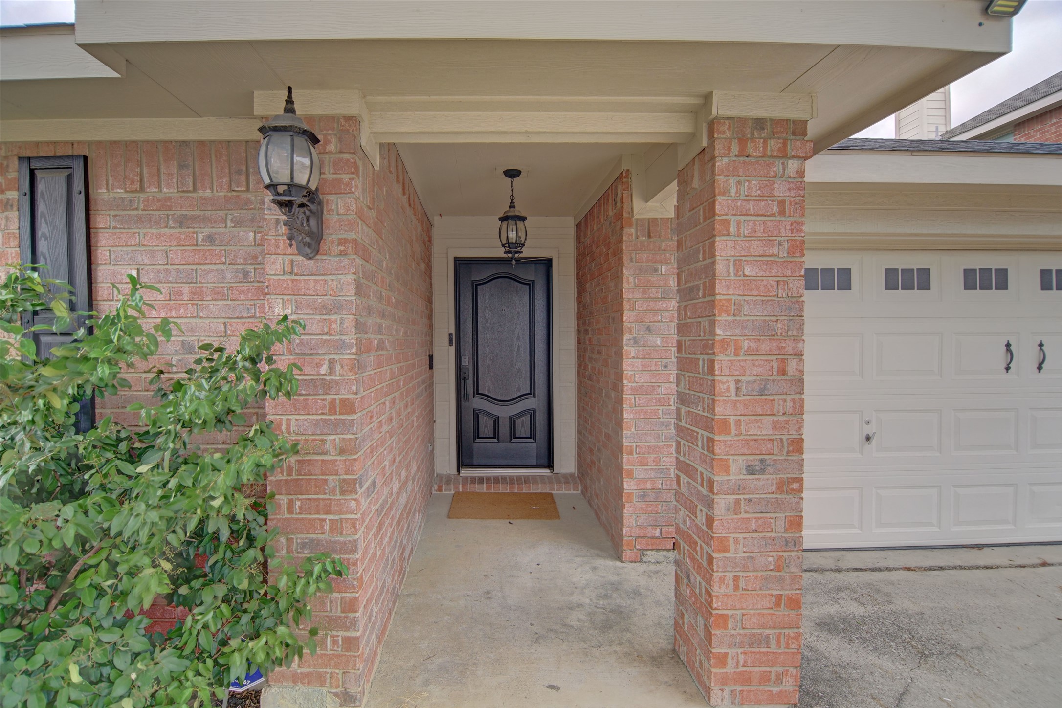 5725 Lionfish Way