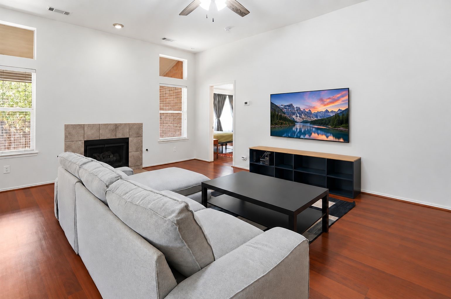5725 Lionfish Way