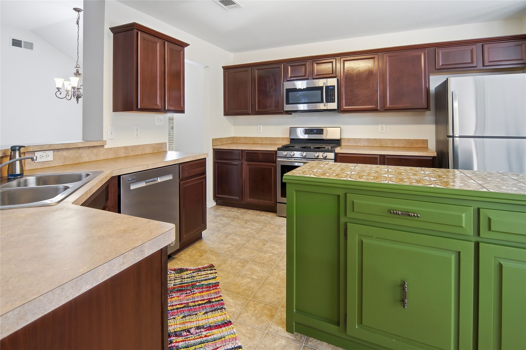 5725 Lionfish Way