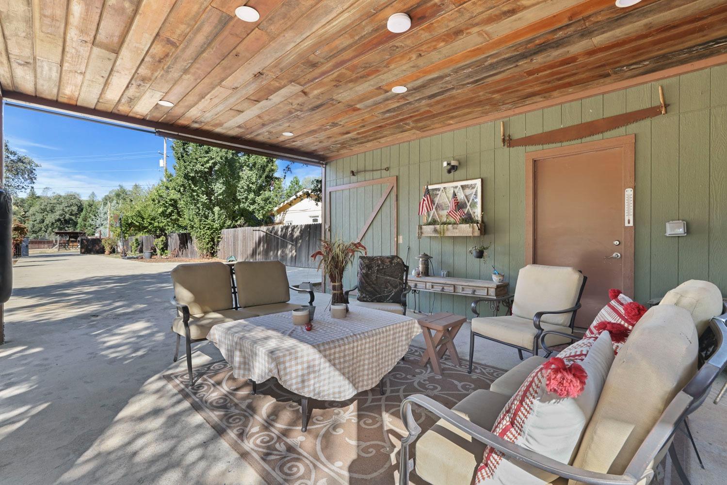 660 Bowman Way