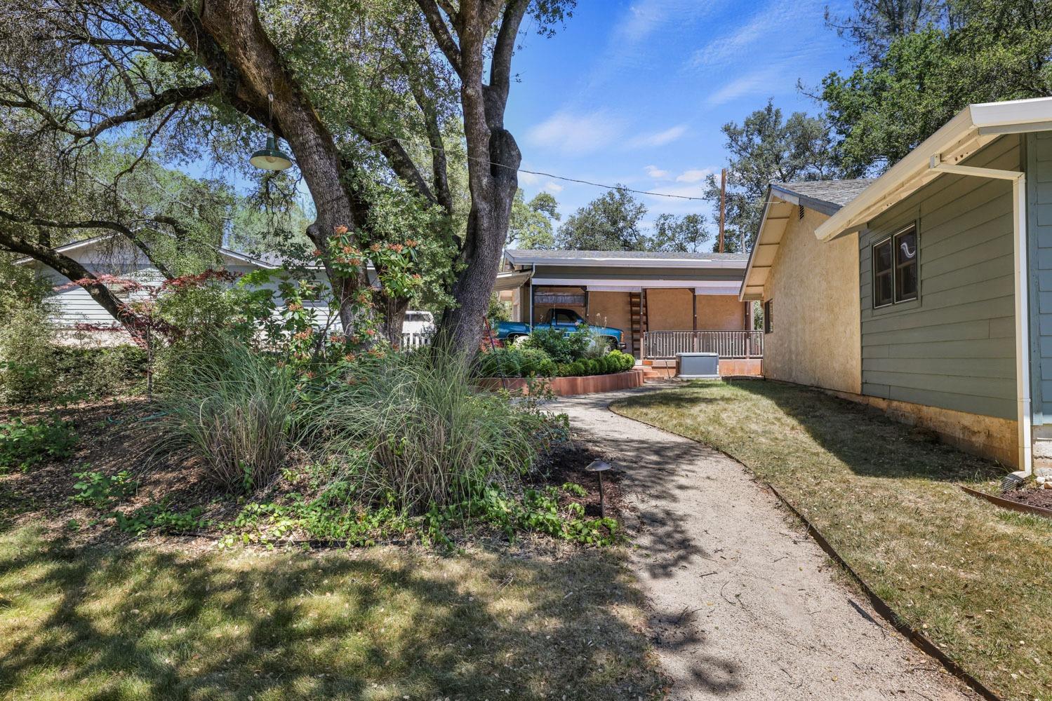 211 Hammond Drive
