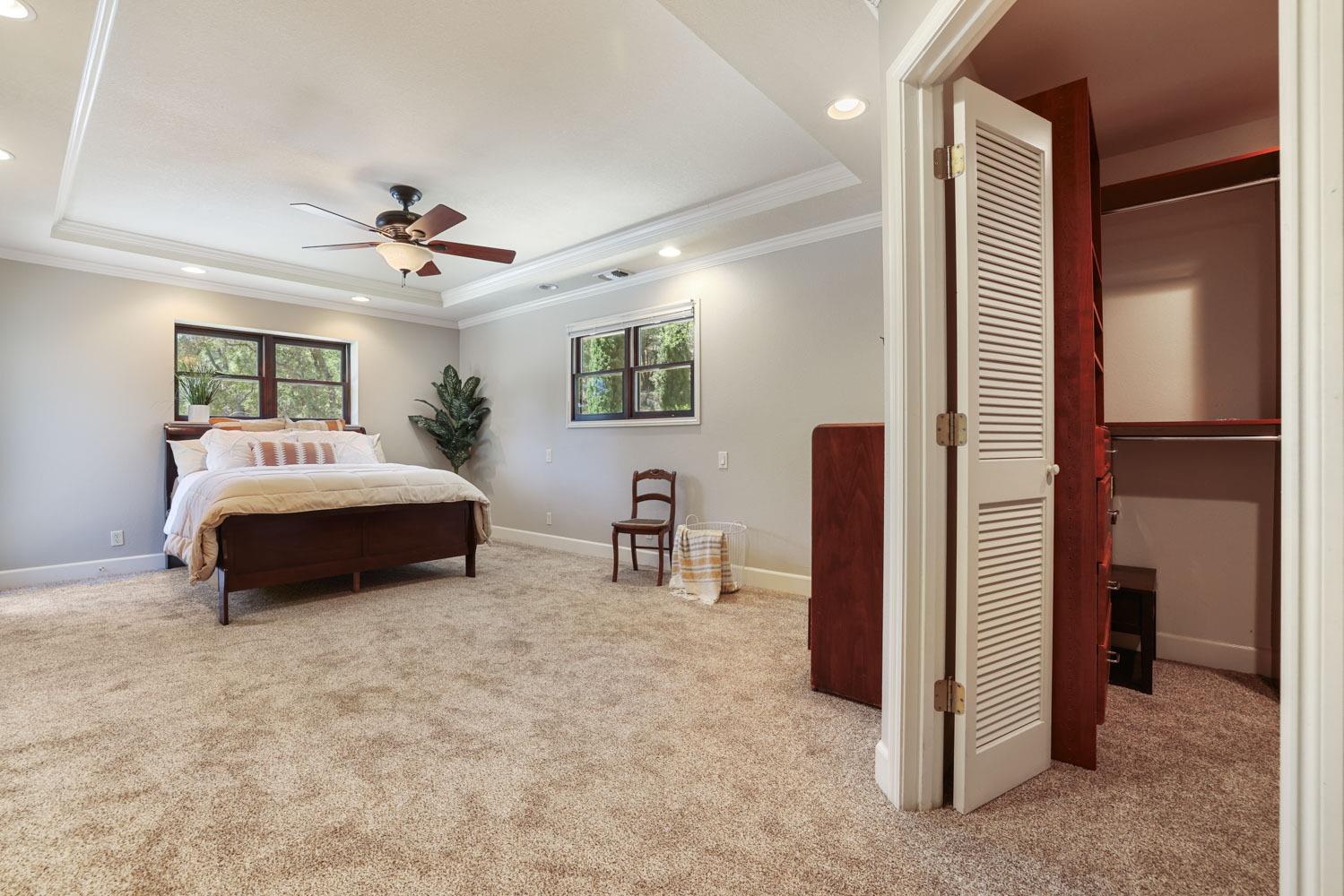 211 Hammond Drive