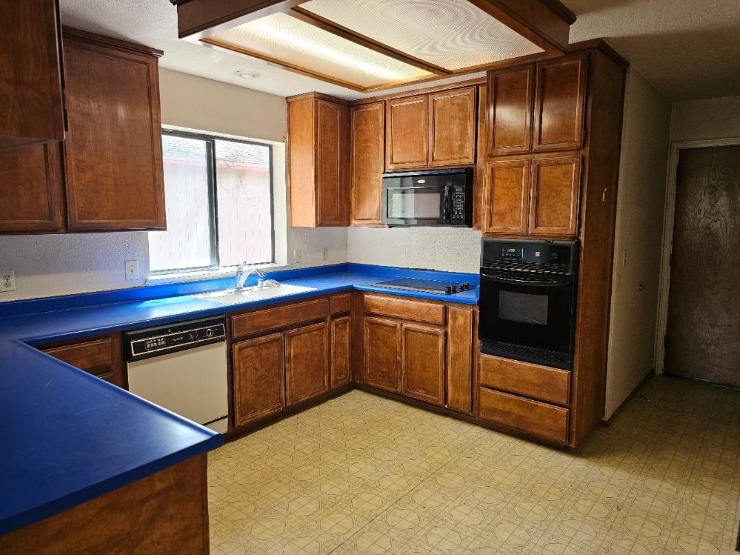 11660 Bluebird Court