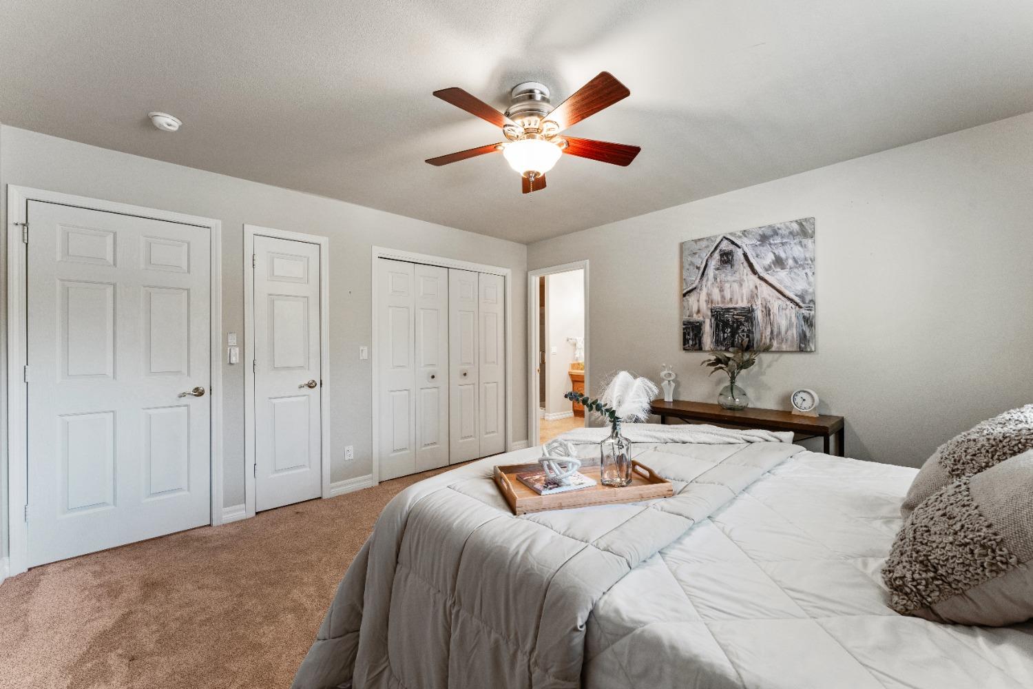 1215 Grove Court