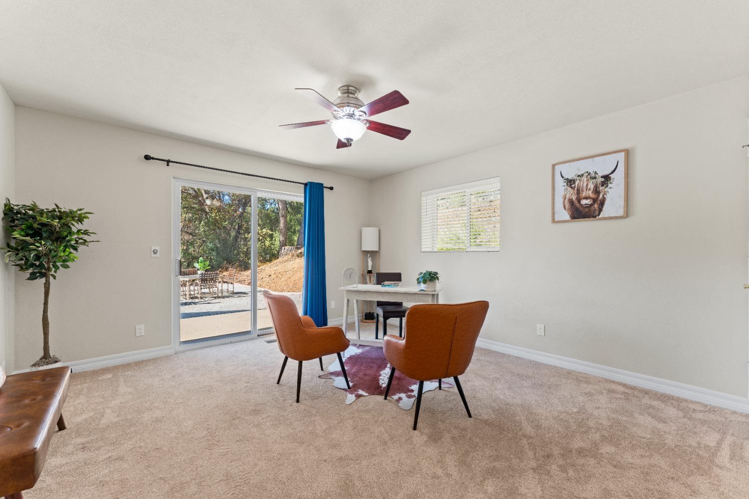 1215 Grove Court