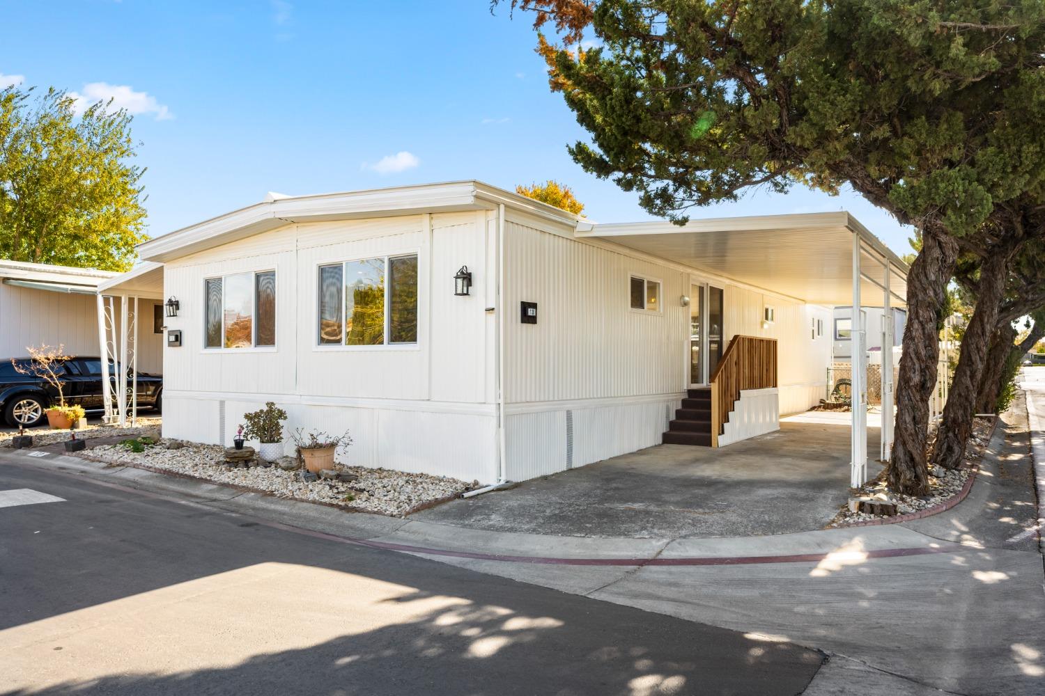5040 Jackson Street 173