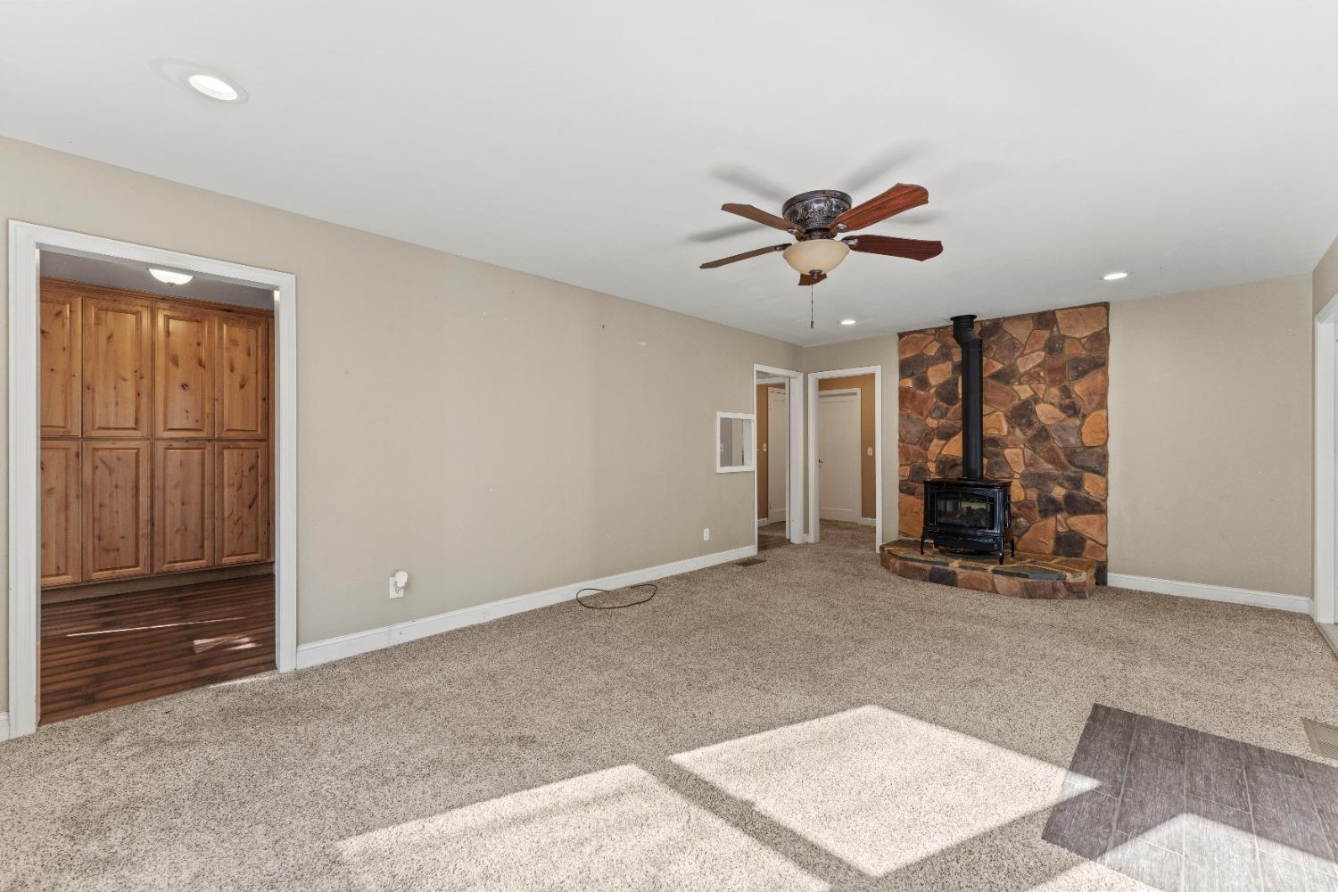 1860 Combie Road