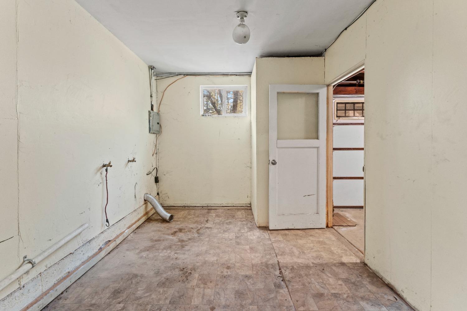 1860 Combie Road