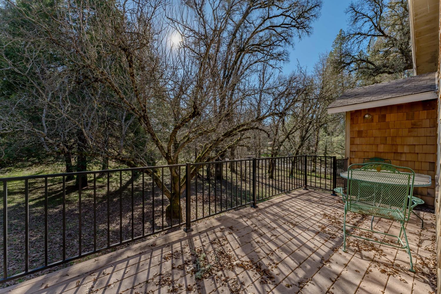 1860 Combie Road