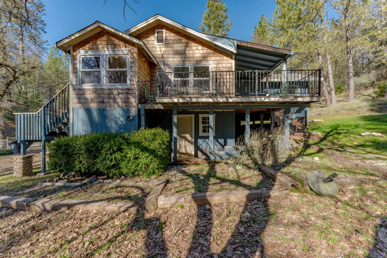 1860 Combie Road