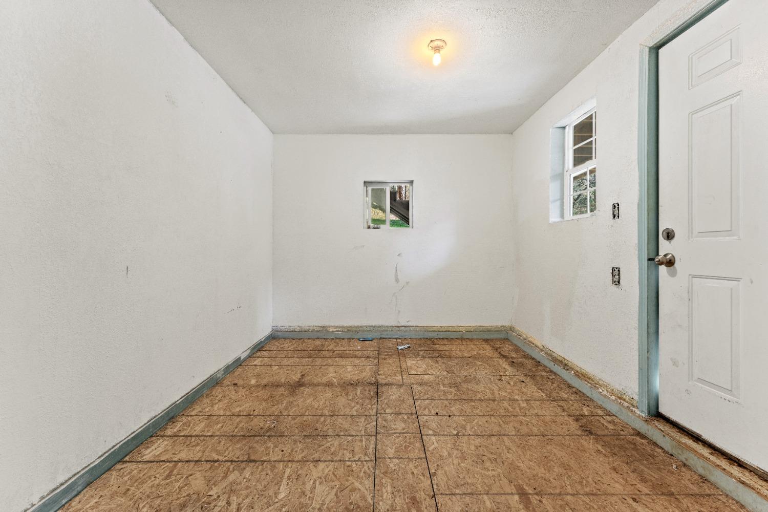 1860 Combie Road