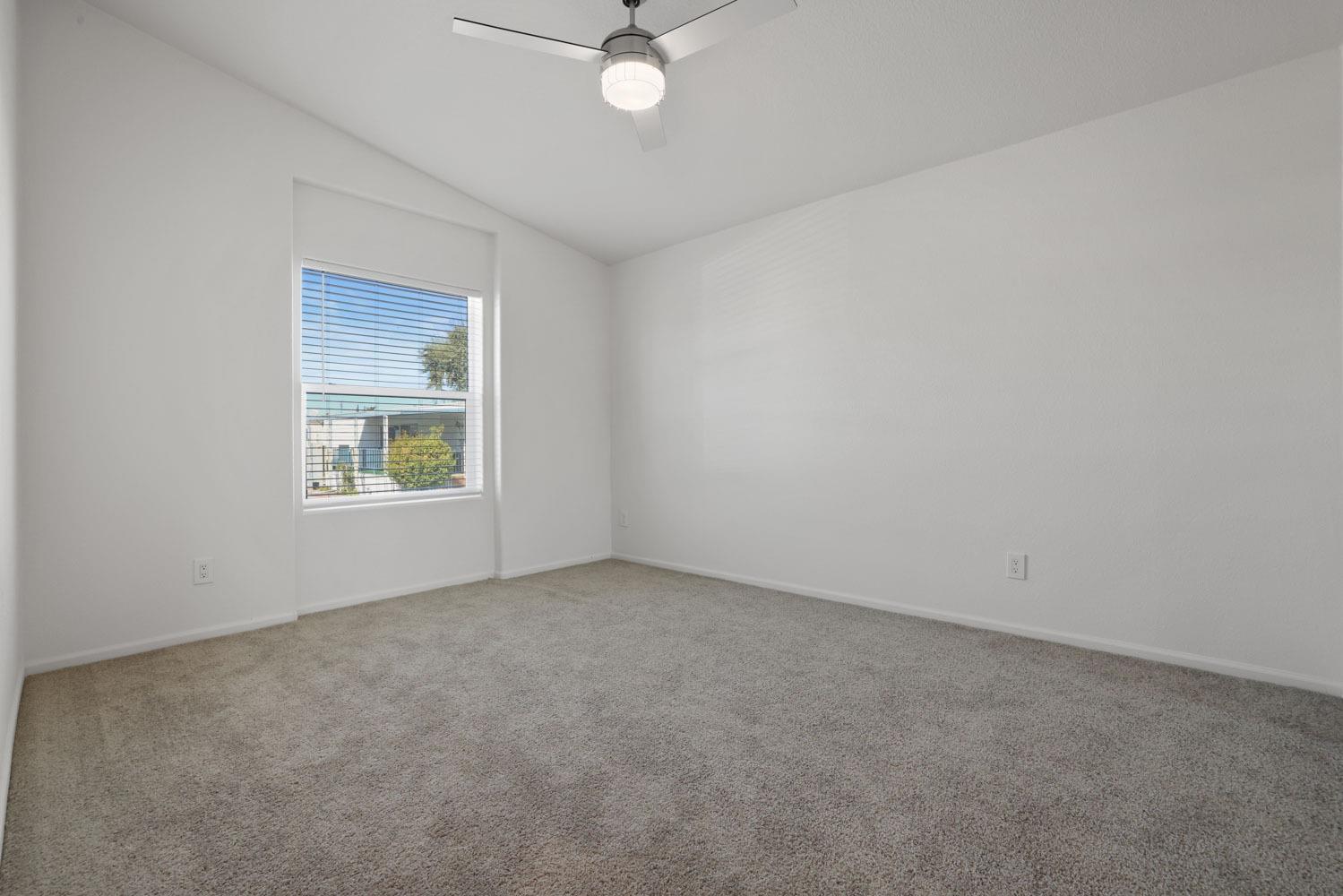 5040 Jackson St 23
