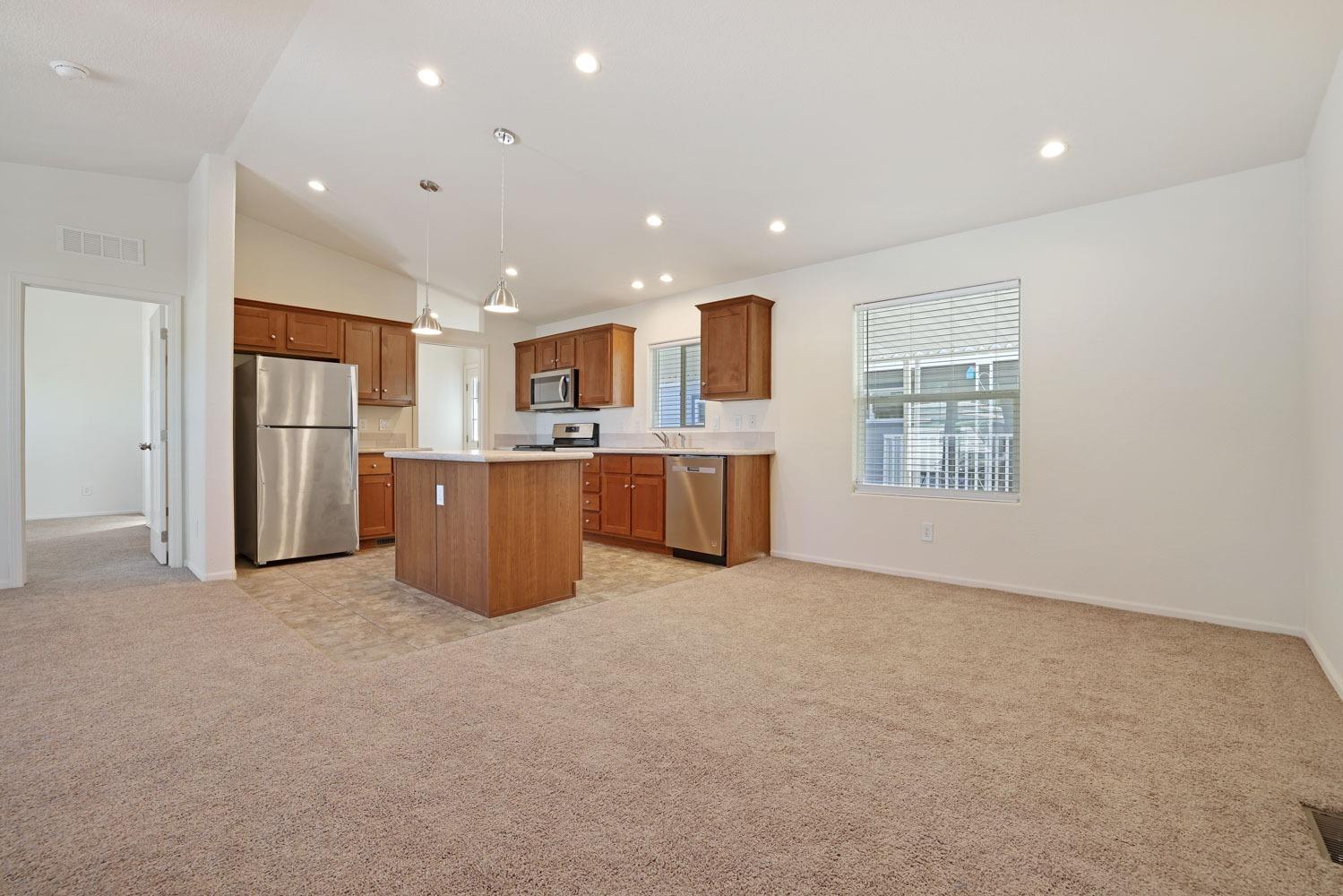 5040 Jackson St 23