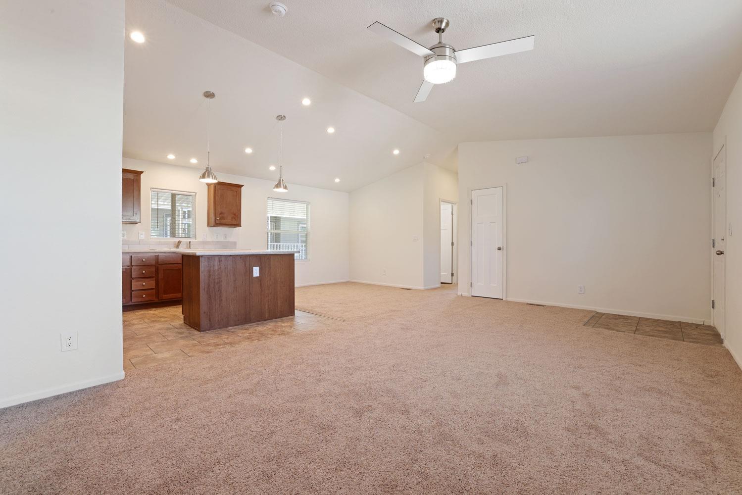 5040 Jackson St 23