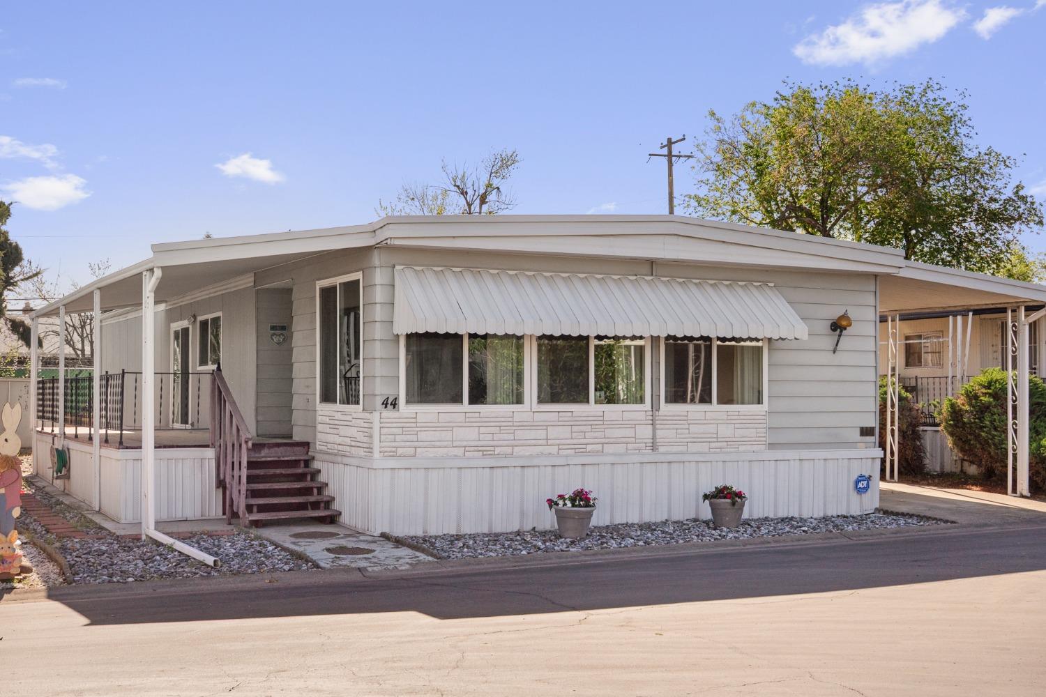 5040 Jackson St 44